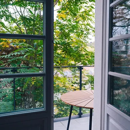 Cozy Old Town With Riverview In Historic Area, Unique Peaceful And Location Daire